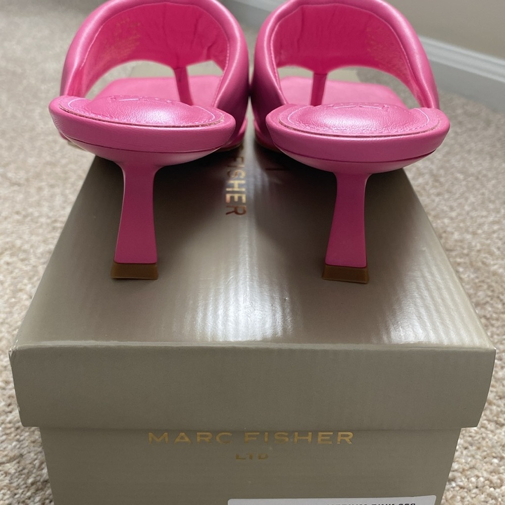 Marc Fisher CiCi Sandal - Picture 5 of 8